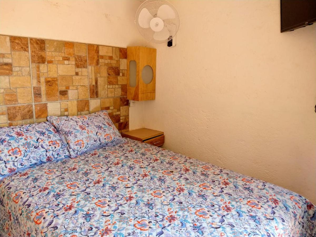Hotel Alcatraces El Pueblito  المظهر الخارجي الصورة