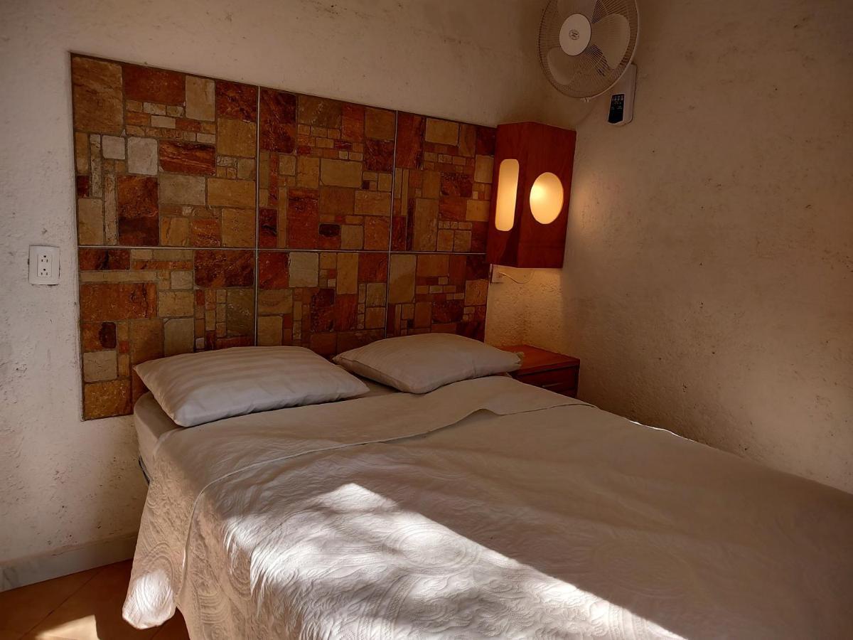 Hotel Alcatraces El Pueblito  المظهر الخارجي الصورة